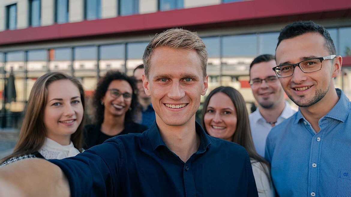 Selfie Gruppenbild LAMILUX