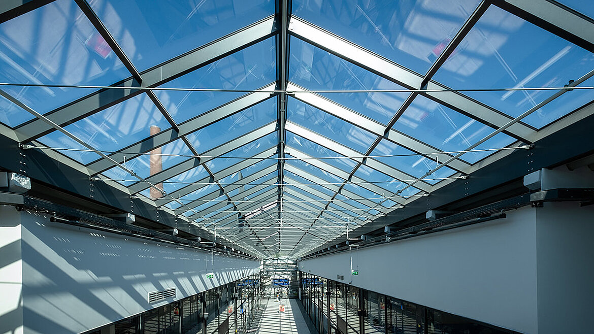 Sanierung der Ofenhalle in Selb zum modernen Outlet Center - nachher
