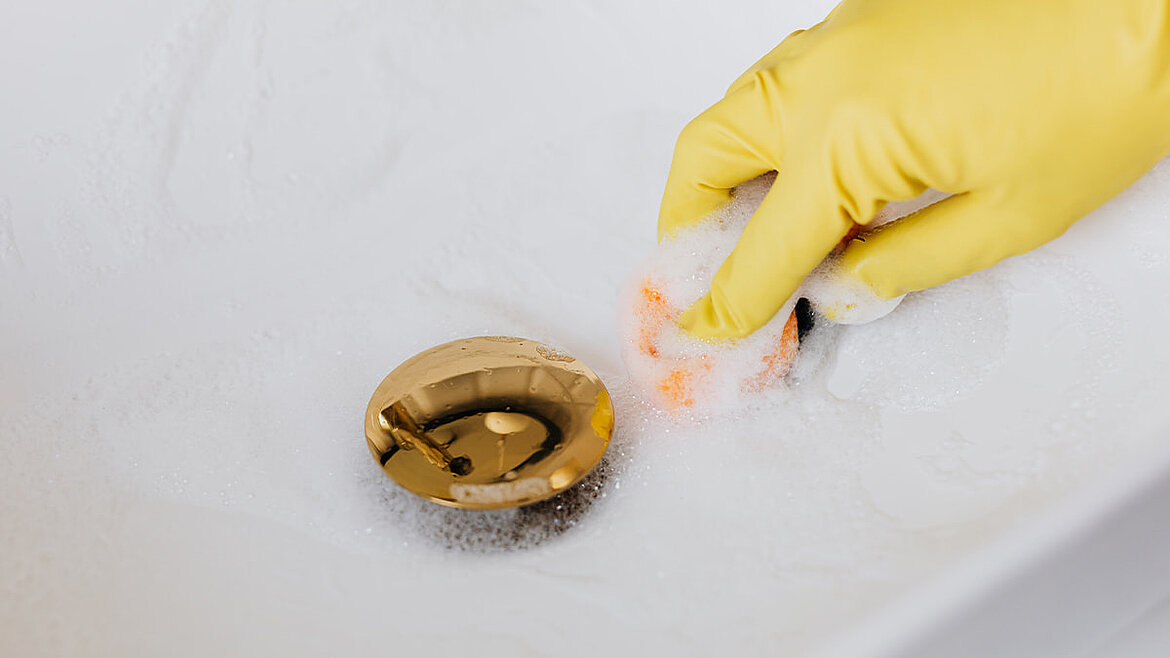 Reinigung Badewanne
