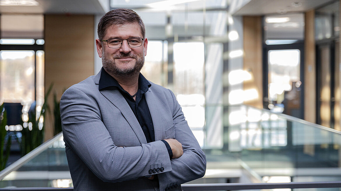 LAMILUX Karriere im Bereich IT / Digitalisierung / Media Mitarbeiter Zitat