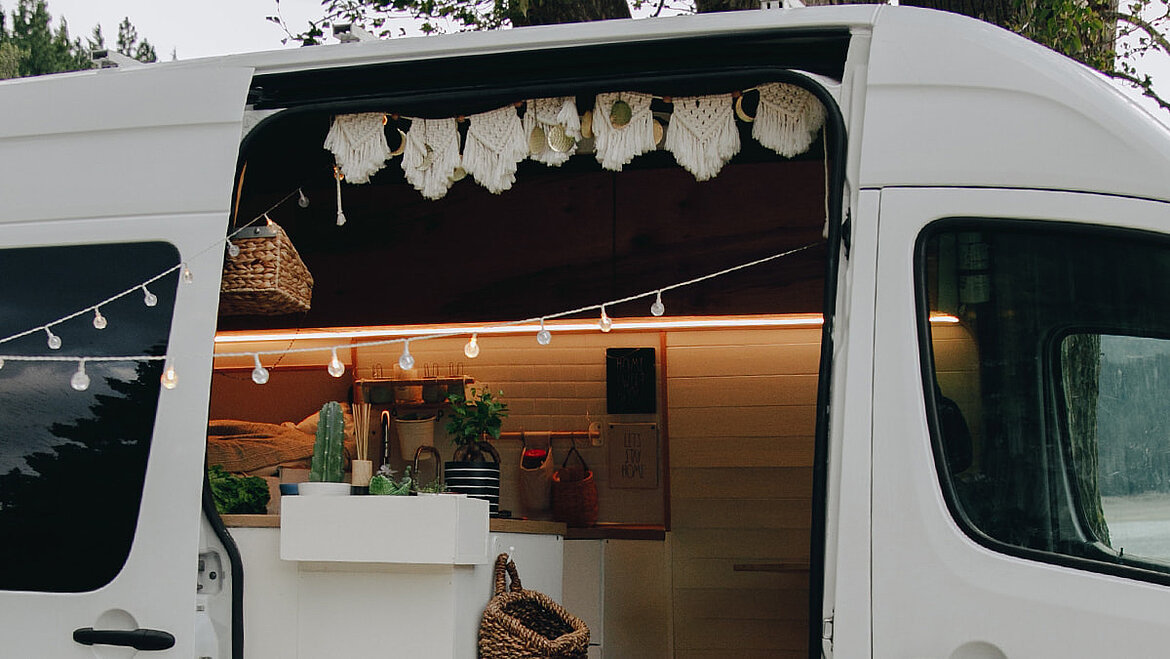 Blumen im Reisemobil | insights by LAMILUX